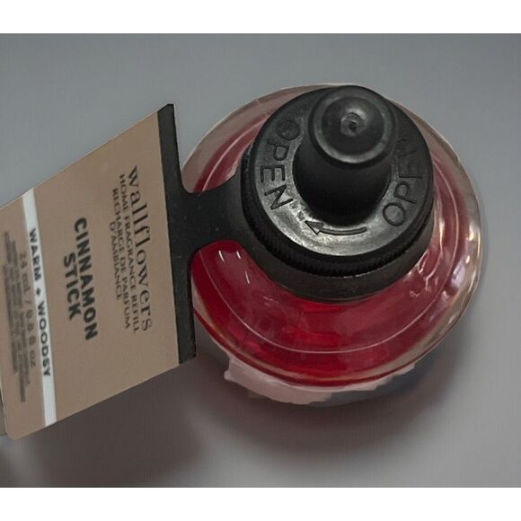 Bath & Body Works‎ Cinnamon Stick Warm Woodsy - 3 Wallflower Plug In Refills - Picture 5 of 9